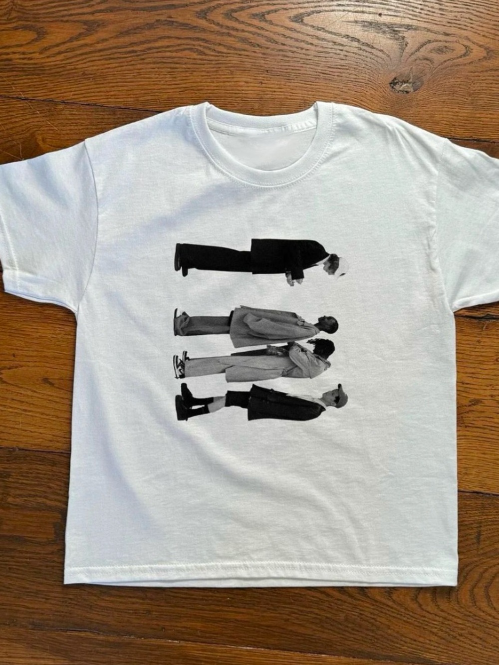 People T-shirt ✅